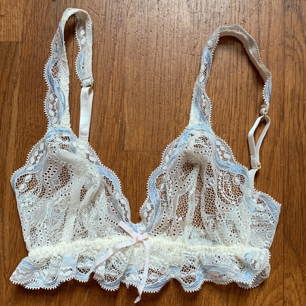 NWOT Eberjey Lace Bralette cream and Blue S
